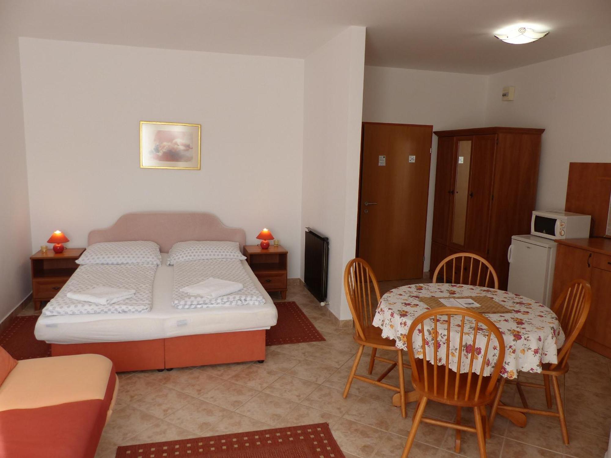 Toscana Lakeside Apartments I - II Family Friend Siofok Ruang foto