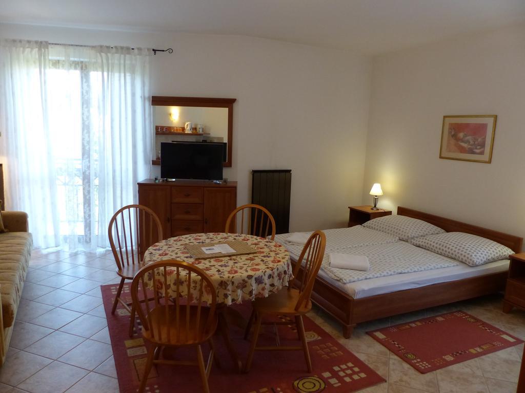 Toscana Lakeside Apartments I - II Family Friend Siofok Ruang foto