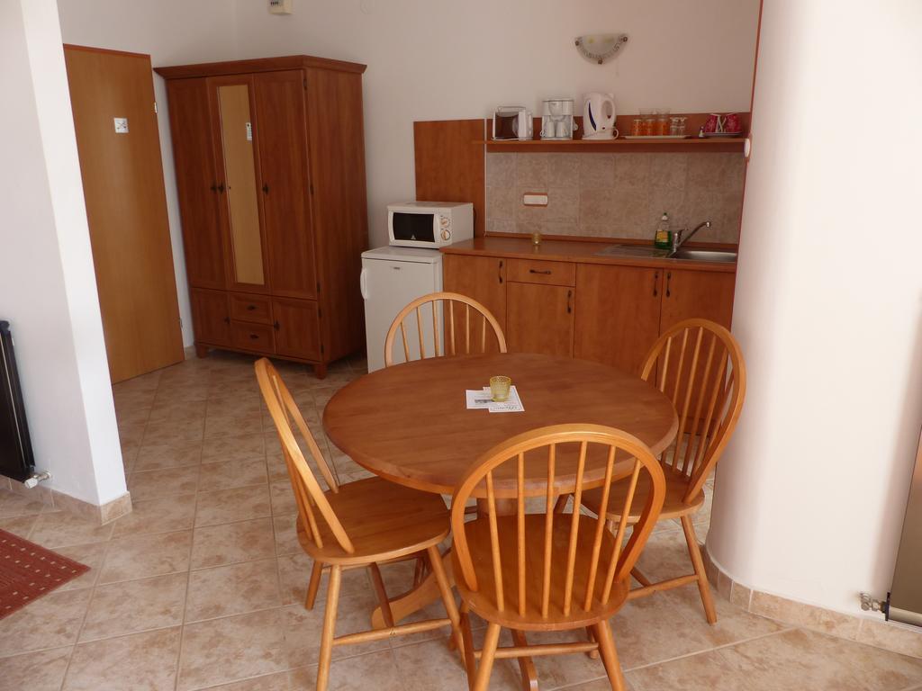 Toscana Lakeside Apartments I - II Family Friend Siofok Bagian luar foto